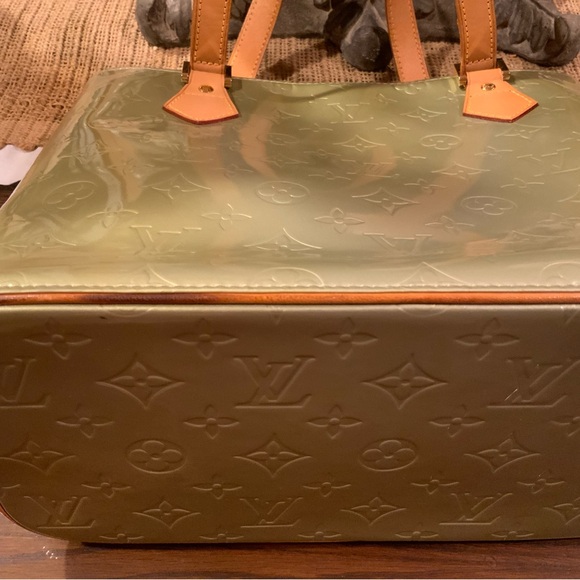 SOLD. LV Monogram Vernis Houston Tote - Picture 9 of 13